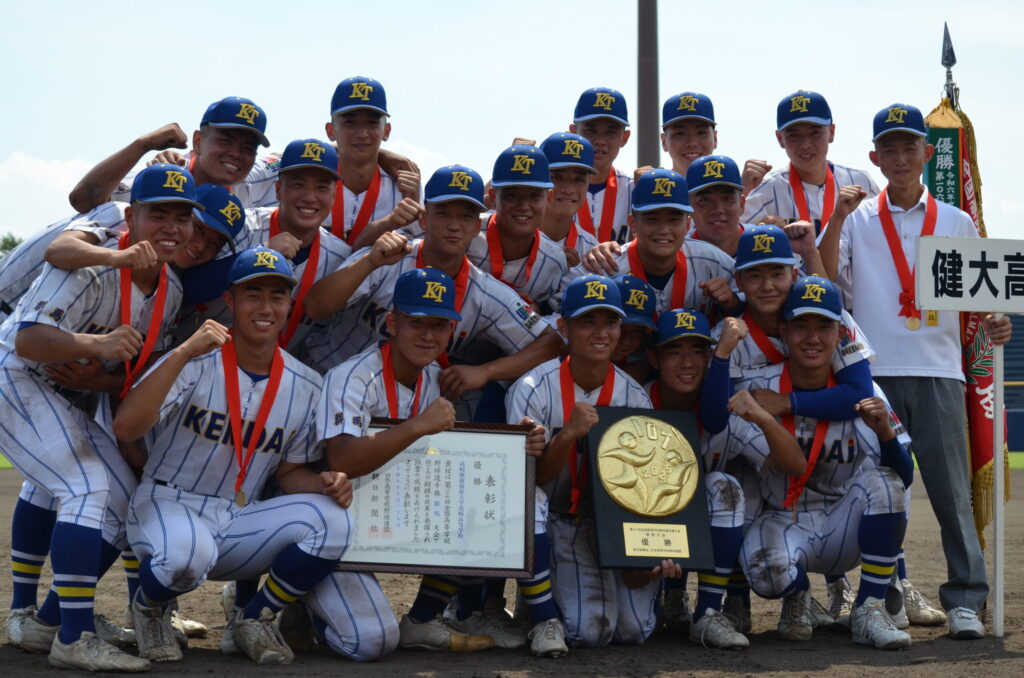延長 11 回の大熱戦、健大高崎が前橋育英にサヨナラ勝ち甲子園への挑戦始まる