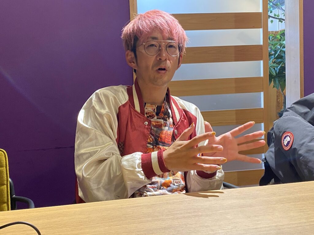 芸人は、笑わせる仕事じゃない。群馬で富所哲平氏がやっていること